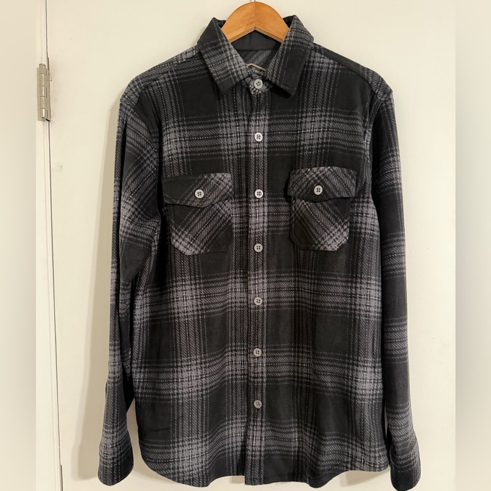 Men's Black and Gray Checkered Flannel Shirt Size Small by Freedom Foundry